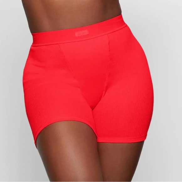 SOLD❗️❗️❗️- SKIMS BUNDLE: SIZE SMALL SOFT LOUNGE BOXER & COTTON RIB BOXER - Picture 8 of 10
